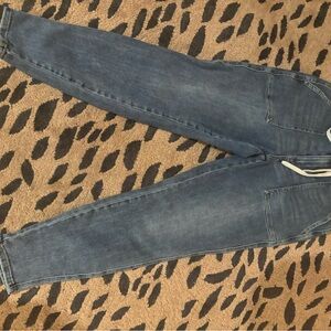 Judy Blue Jeans (jogger style)
women